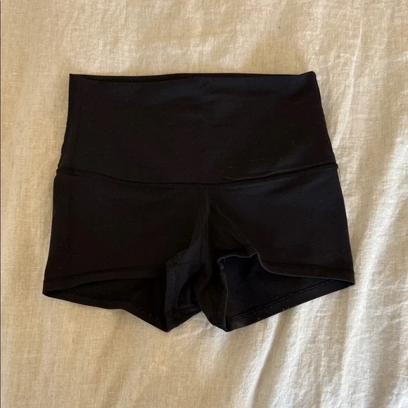 lululemon athletica Women's Black Athletic Shorts - Picture 2 of 3